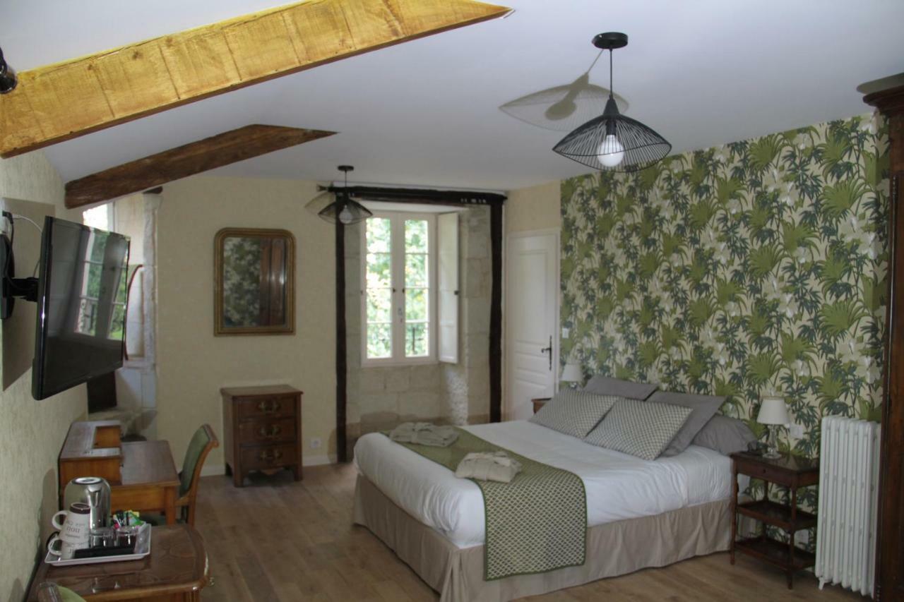 Le Logis De La Foret Hotel Sainte-Verge Екстериор снимка